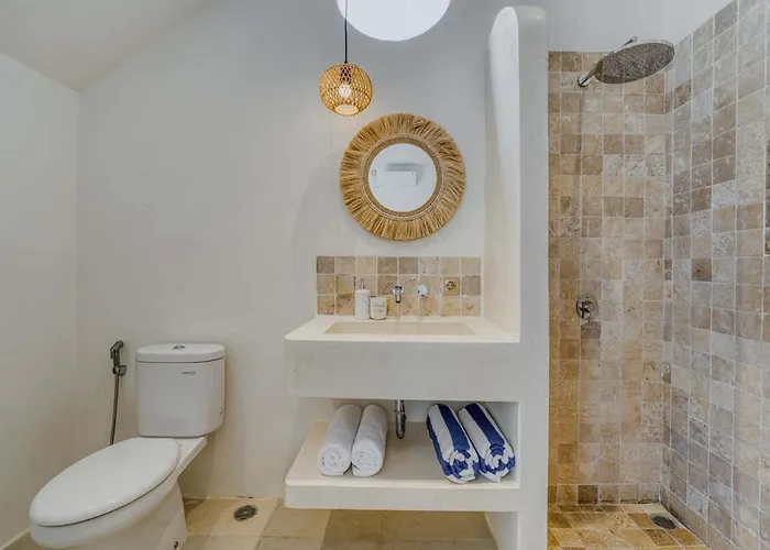 Floripa Stylish 2br Near Nyang Nyang Villa