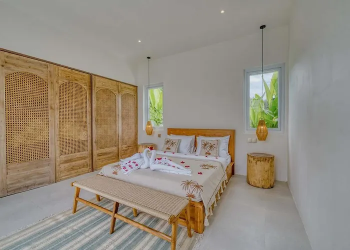 Floripa Stylish 2br Near Nyang Nyang